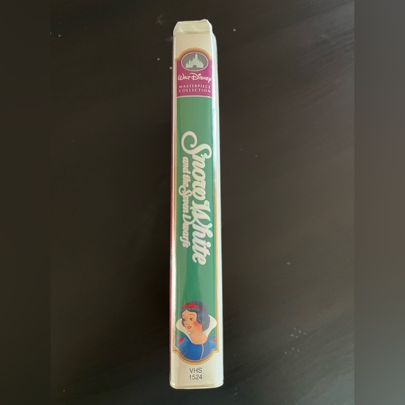 Walt Disney’s 1994 VHS Snow White - Picture 4 of 7